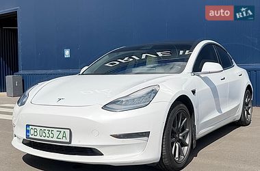 Седан Tesla Model 3 2018 в Киеве