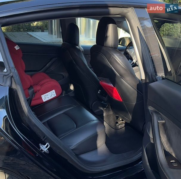 Седан Tesla Model 3 2022 в Чернівцях фото 12 Седан Tesla Model 3 2022 в Чернівцях