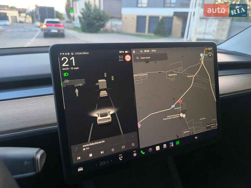 Седан Tesla Model 3 2022 в Львові