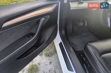 Седан Tesla Model 3 2022 в Львові