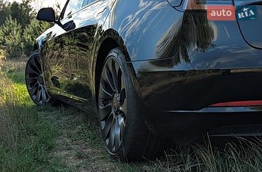 Седан Tesla Model 3 2021 в Ковеле