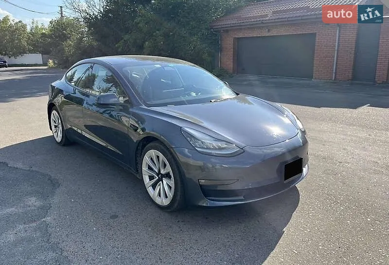 Tesla Model 3