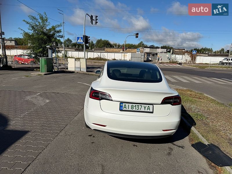 Седан Tesla Model 3 2023 в Киеве фото 3 Седан Tesla Model 3 2023 в Киеве