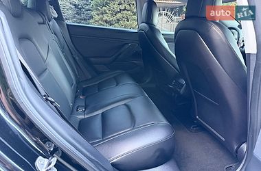 Седан Tesla Model 3 2018 в Николаеве