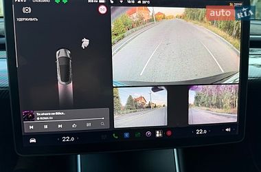 Седан Tesla Model 3 2018 в Николаеве