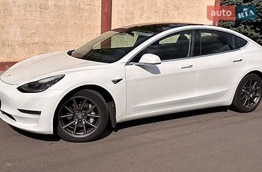 Седан Tesla Model 3 2020 в Ковеле