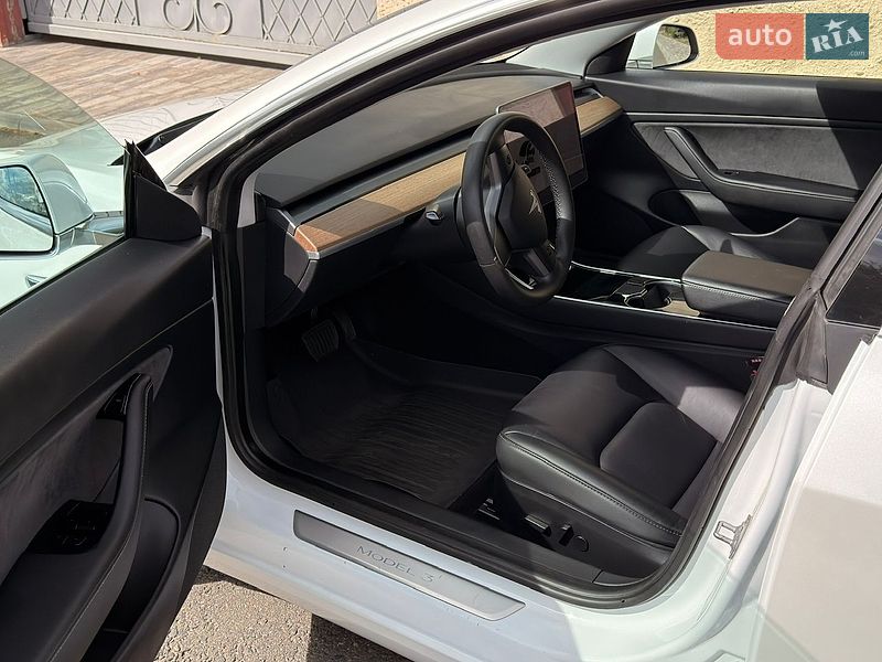 Седан Tesla Model 3 2020 в Ковеле