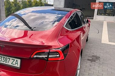 Седан Tesla Model 3 2018 в Киеве