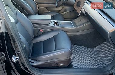 Седан Tesla Model 3 2023 в Сокале