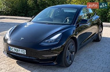 Седан Tesla Model 3 2023 в Сокале