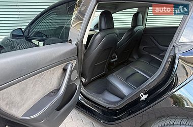 Седан Tesla Model 3 2022 в Рівному