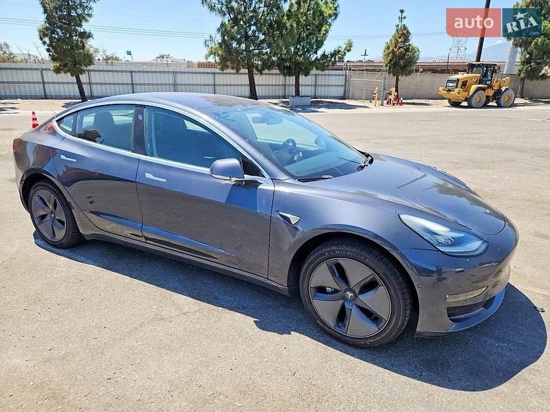 Tesla Model 3 2018