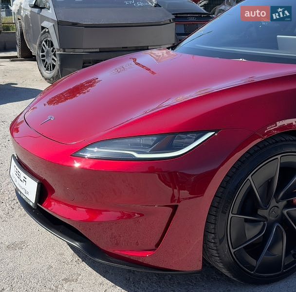 Седан Tesla Model 3 2024 в Вінниці