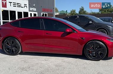 Седан Tesla Model 3 2024 в Вінниці