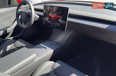 Седан Tesla Model 3 2024 в Вінниці
