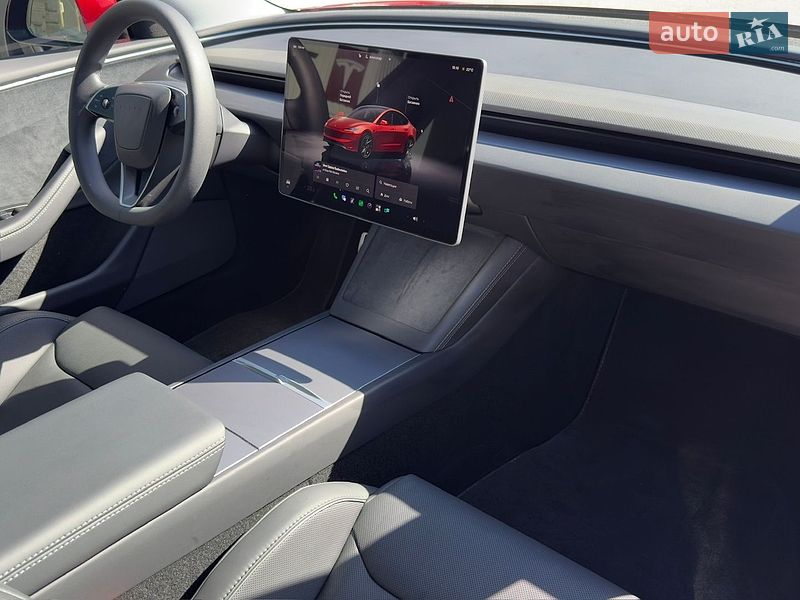 Седан Tesla Model 3 2024 в Вінниці