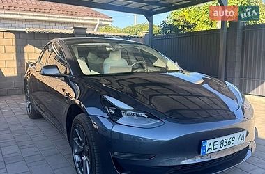 Седан Tesla Model 3 2023 в Каменском