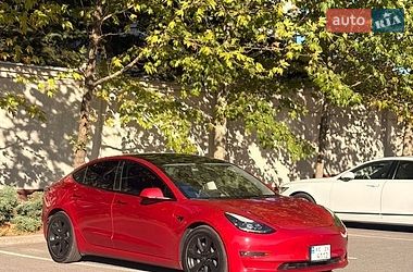 Седан Tesla Model 3 2022 в Дніпрі