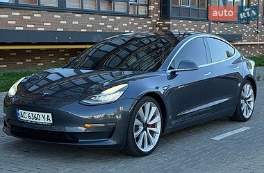 Седан Tesla Model 3 2019 в Житомире