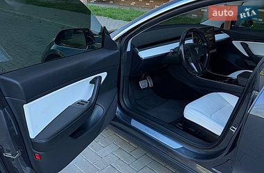 Седан Tesla Model 3 2019 в Житомирі