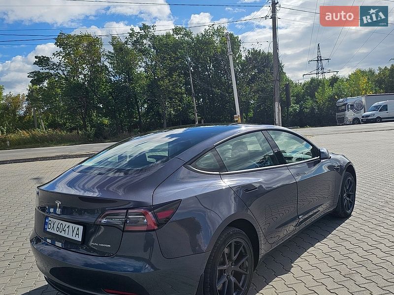 Седан Tesla Model 3 2022 в Хмельницькому