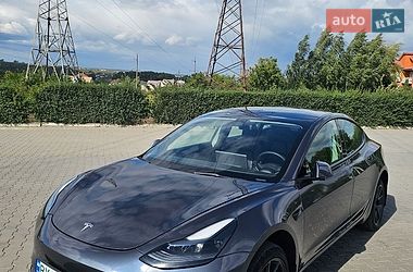 Седан Tesla Model 3 2022 в Хмельницком Седан Tesla Model 3 2022 в Хмельницком
