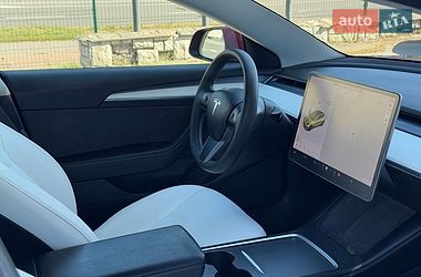 Седан Tesla Model 3 2021 в Виннице