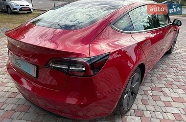 Седан Tesla Model 3 2021 в Виннице