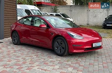 Седан Tesla Model 3 2021 в Виннице