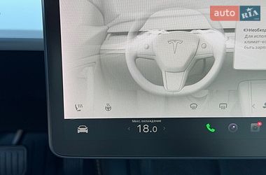 Седан Tesla Model 3 2021 в Виннице