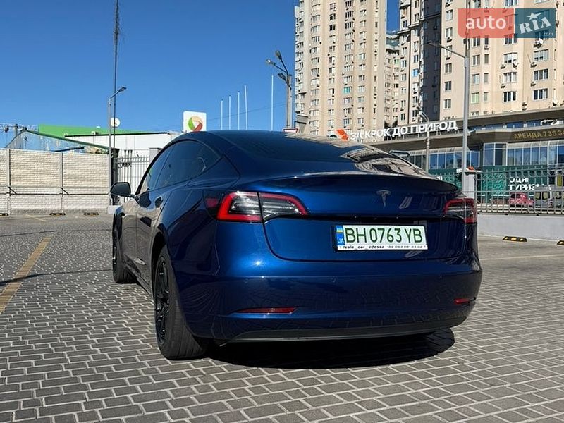 Седан Tesla Model 3 2019 в Одессе
