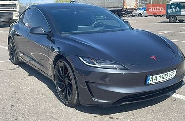 Седан Tesla Model 3 2024 в Києві фото 2 Седан Tesla Model 3 2024 в Києві