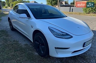 Седан Tesla Model 3 2018 в Полтаве