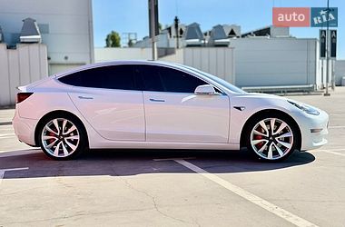 Седан Tesla Model 3 2018 в Киеве