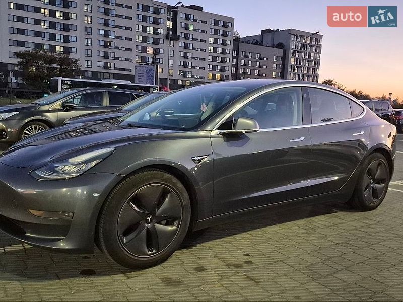Tesla Model 3 2020 Tesla Model 3 2020