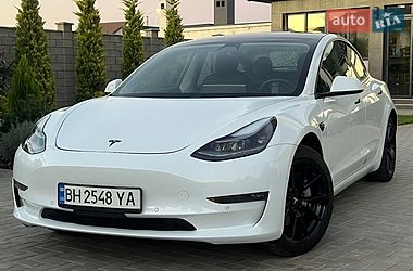 Седан Tesla Model 3 2021 в Одесі