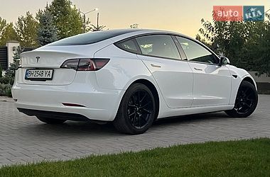 Седан Tesla Model 3 2021 в Одесі
