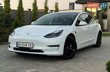 Седан Tesla Model 3 2021 в Одесі