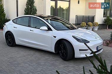 Седан Tesla Model 3 2021 в Одесі