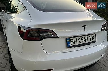 Седан Tesla Model 3 2021 в Одесі