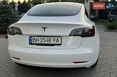 Седан Tesla Model 3 2021 в Одесі
