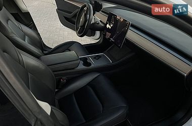 Седан Tesla Model 3 2021 в Одессе