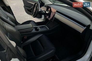 Седан Tesla Model 3 2021 в Одесі