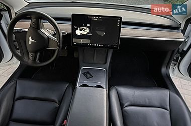 Седан Tesla Model 3 2021 в Одессе