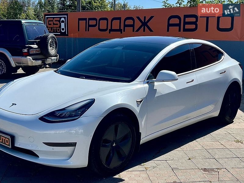 Седан Tesla Model 3 2018 в Харкові