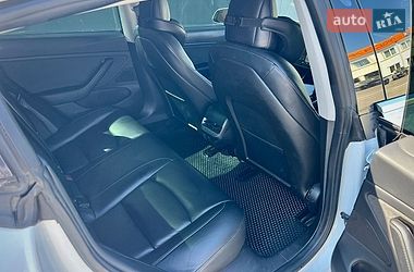 Седан Tesla Model 3 2018 в Харкові