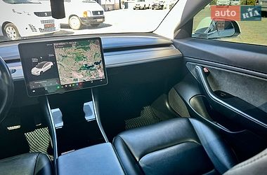 Седан Tesla Model 3 2018 в Харкові