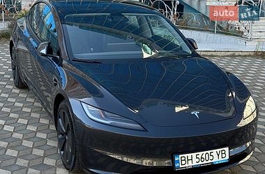 Седан Tesla Model 3 2025 в Одесі