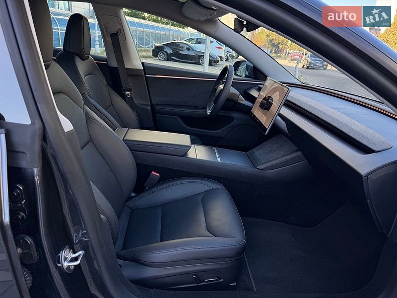 Седан Tesla Model 3 2025 в Одесі