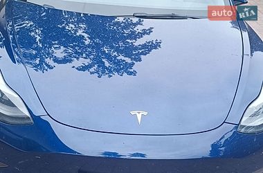 Седан Tesla Model 3 2022 в Львове